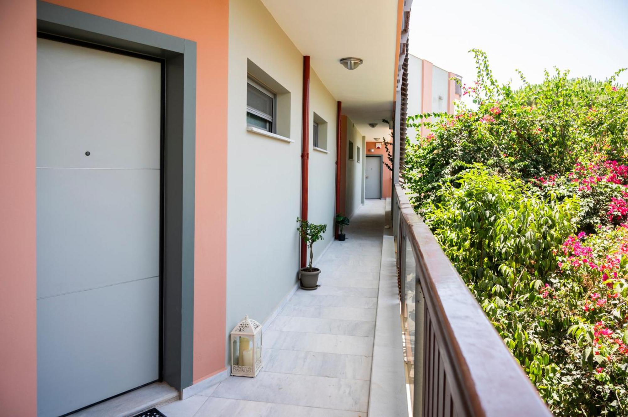 Oceanis Apartments 아르테미다 외부 사진