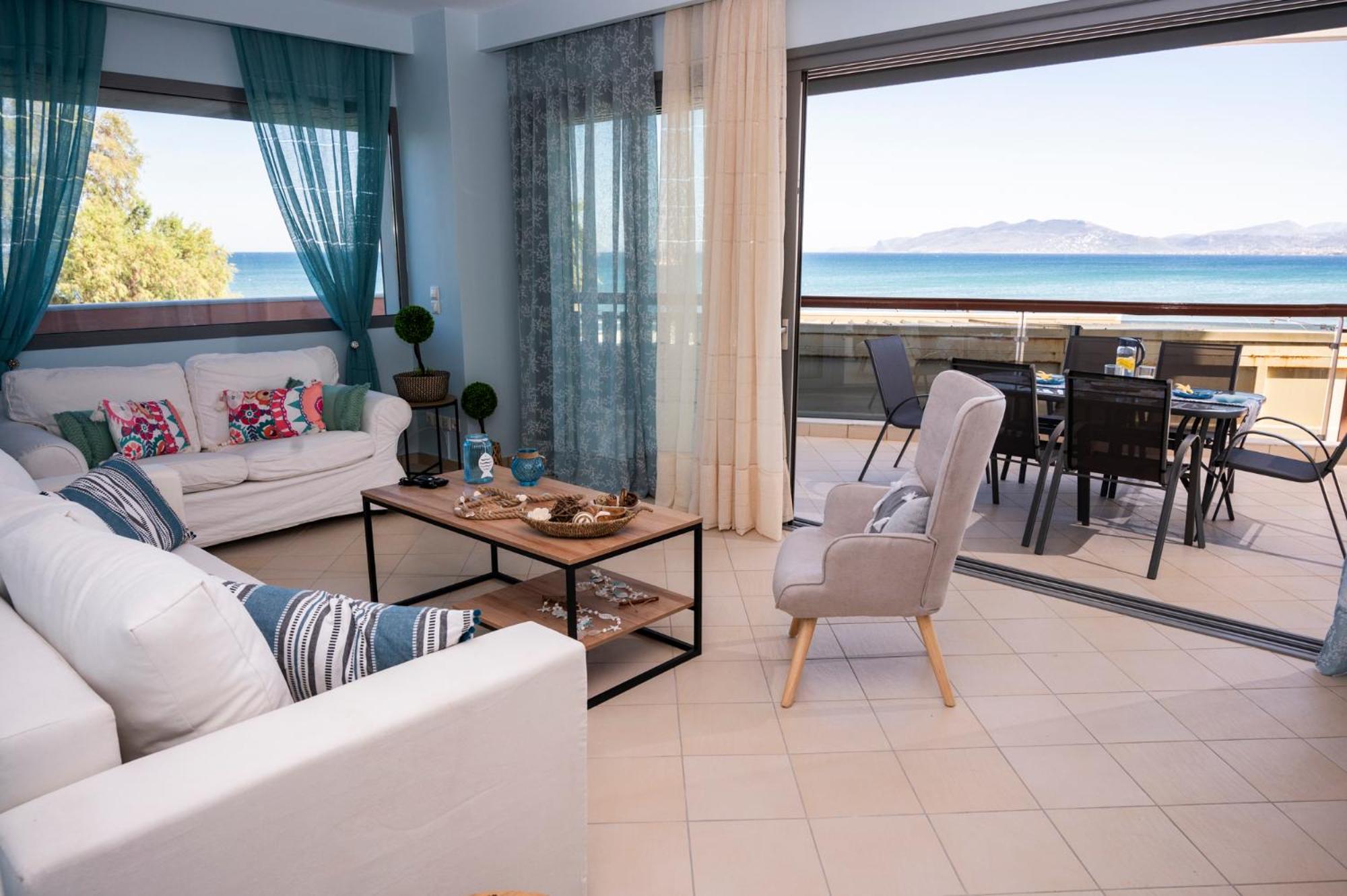 Oceanis Apartments 아르테미다 외부 사진